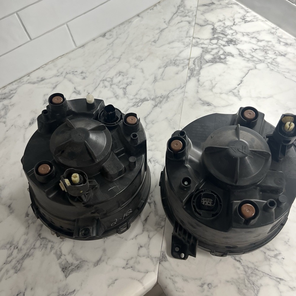 2018-2021 Jeep Gladiator/ Set Of Wrangler JL Headlight Halogen OEM Lot Of 2 - Picture 4 of 7